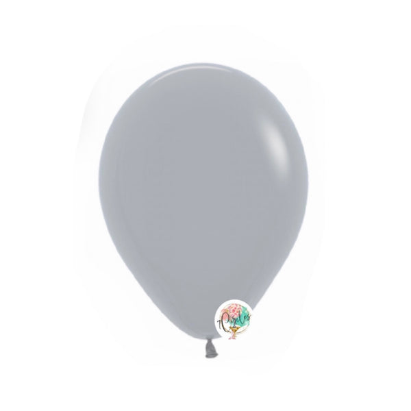 100-pack gray latex balloons by 7Circles in 5, 9, and 11 inches, perfect for elegant party decor. Globos grises para eventos.